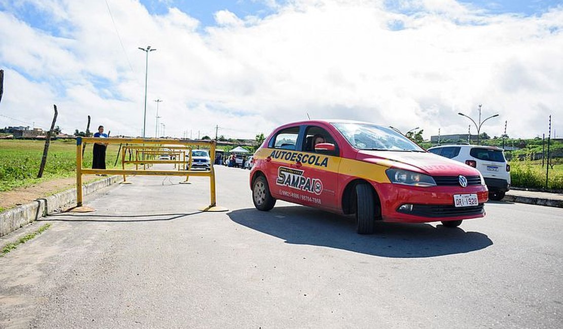 Detran abre 1.800 vagas extras para candidatos retardatários à 1ª Carteira de Habilitação