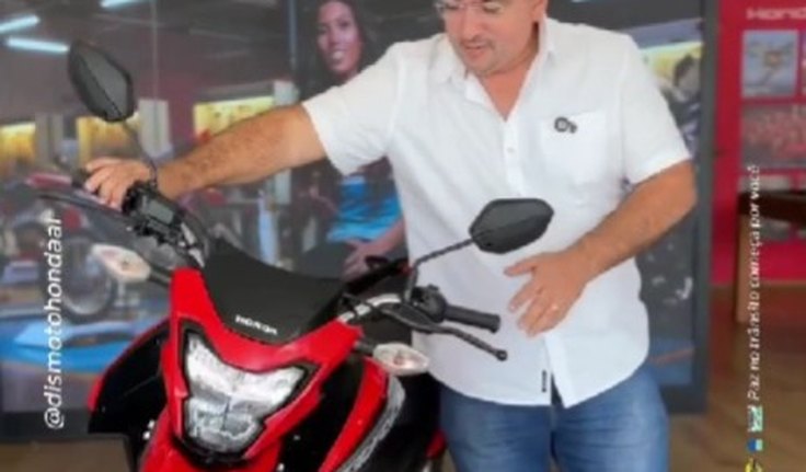 Bingo beneficente em Junqueiro sorteará moto zero km doada por Leandro Silva e André Silva