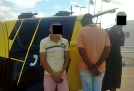 Polícia recupera moto roubada e prende envolvidos com quantidade de drogas