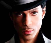 Site afirma que Prince teria feito tratamento para overdose dias antes de morrer