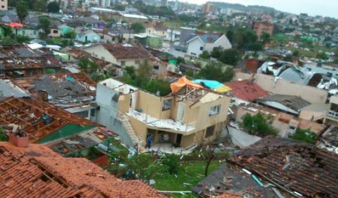 Portaria libera R$ 2,8 milhões para municípios atingidos por tornado em SC