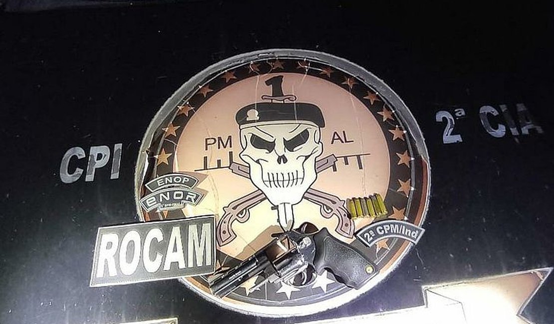 Homem é preso com arma de fogo dentro de casa em Joaquim Gomes