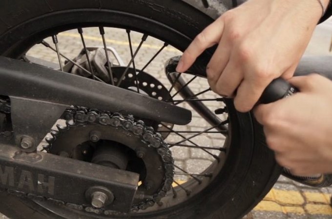 Motocicleta de 150 cilindradas é furtada perto do shopping de Arapiraca