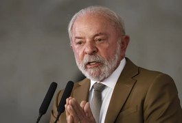 Lula zera imposto e subsidia diesel para conter alta do petróleo