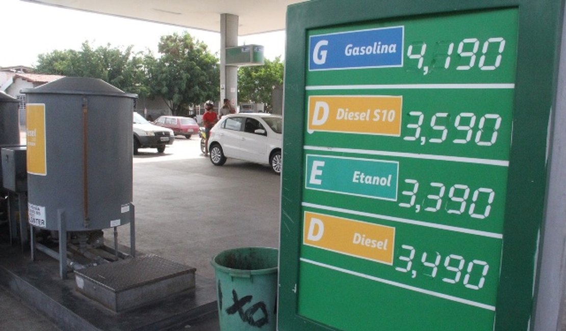 Preço da gasolina sobe pela 3ª semana seguida e atinge maior valor do ano