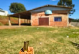 Confusão em festa de igreja termina com dois mortos e um ferido após idoso atirar contra o próprio cunhado, no Paraná