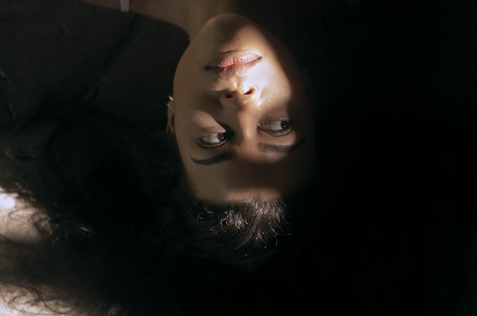 May Honorato e Daniel Queiroz lançam ‘Sobre Deixar’, canção que propõe aprender o tempo das despedidas