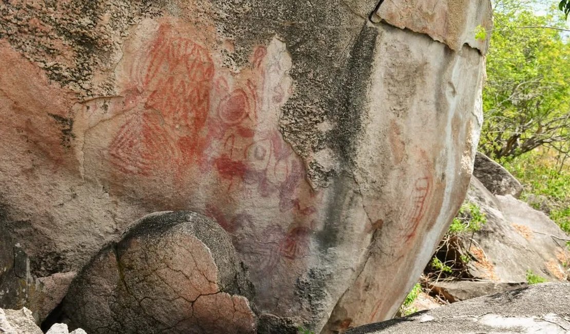 Sítio arqueológico de arte rupestre é descoberto em Pariconha, no Sertão de Alagoas