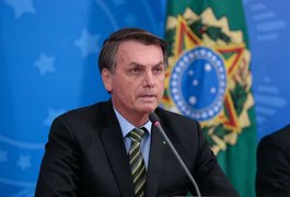 Bolsonaro diz esperar retorno das atividades no máximo em 4 meses