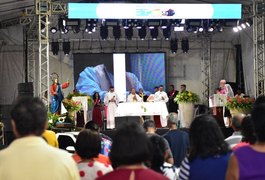 Palco da Fé recebe imagem peregrina do Glorioso Bom Jesus dos Navegantes, em Penedo