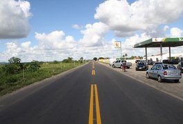 Carga da empresa O Boticário é roubada na AL-220, em Craíbas