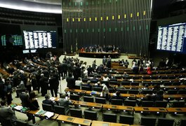 Saiba como será a sessão em que a deputados decidirão se admitem denúncia contra Temer