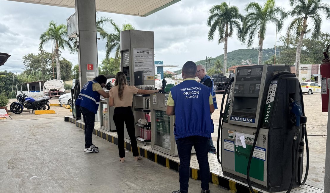 Procon e Sefaz intensificam operação em postos de combustíveis do interior de Alagoas