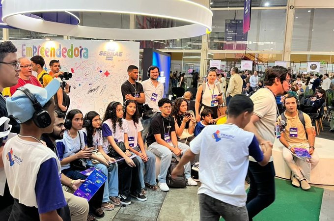 Estudantes traipuenses visitam maior encontro de inovação e empreendedorismo do Nordeste