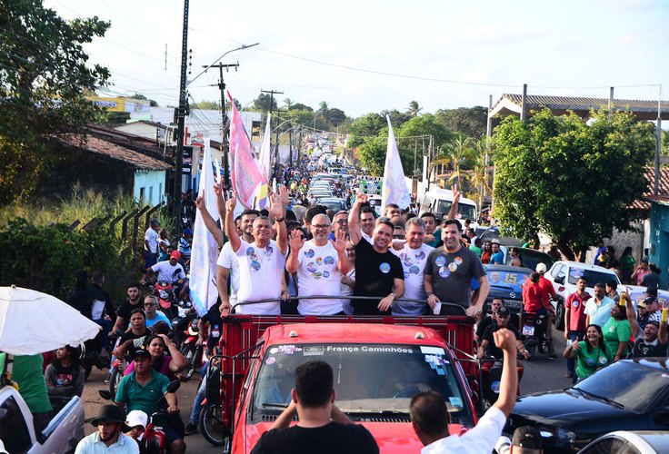 Grande carreata do Coração emociona população e se torna a maior da história de Feira Grande