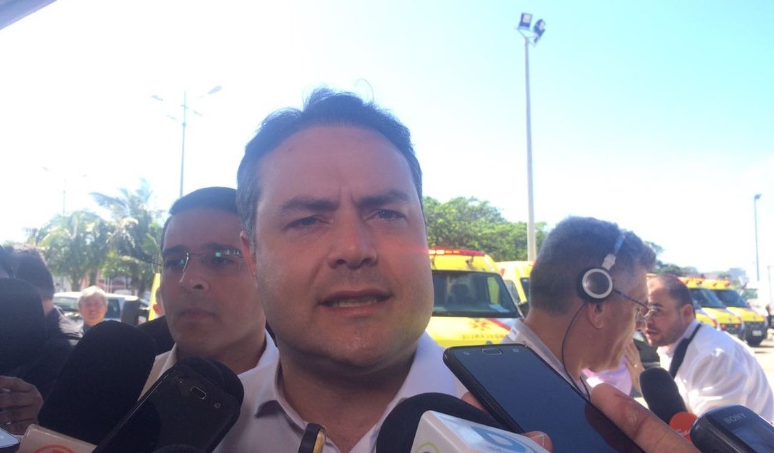 Problema com ambulâncias foi causado por sobrecarga no HGE, diz Renan Filho