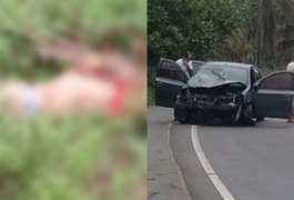 Homem morre e duas pessoas ficam feridas em grave acidente entre carro e moto na AL-101 Sul