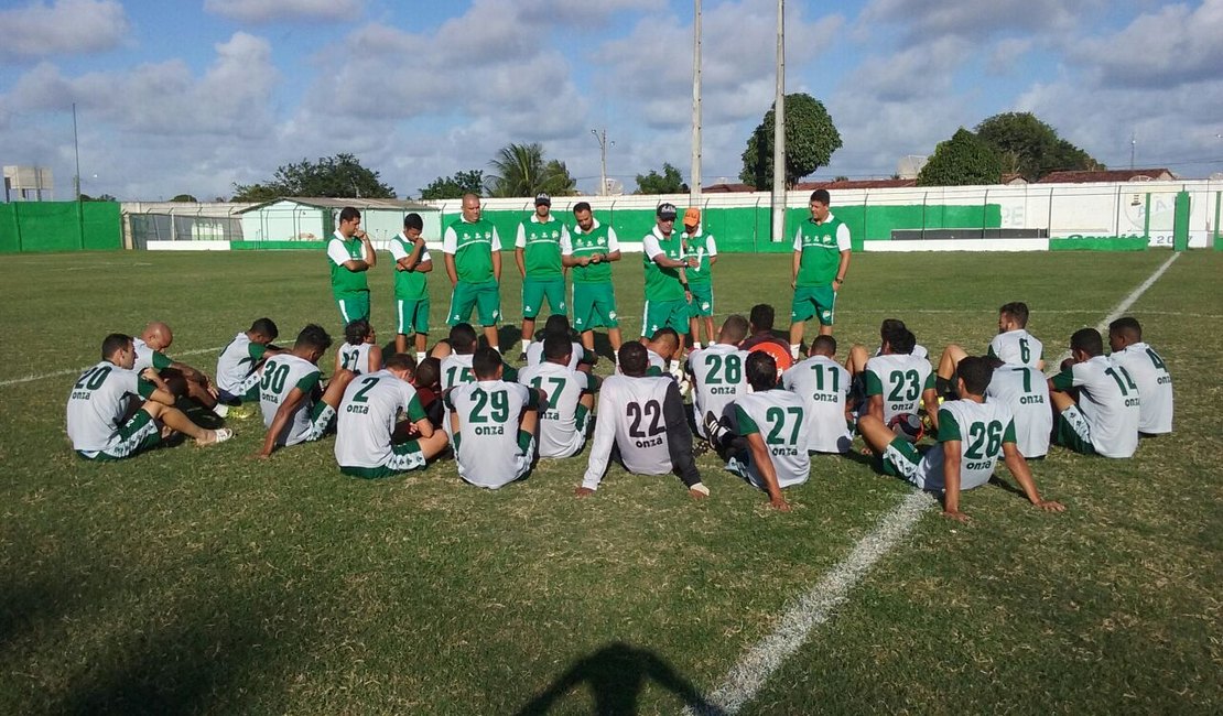 Marechal faz última atividade antes de jogo considerado decisivo para o Coruripe