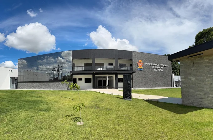 Divulgada lista de documentação e exames exigidos para posse de professores na Uneal