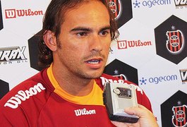 Anunciado como reforço para o Alagoano 2017, zagueiro Arlindo pede desligamento do ASA