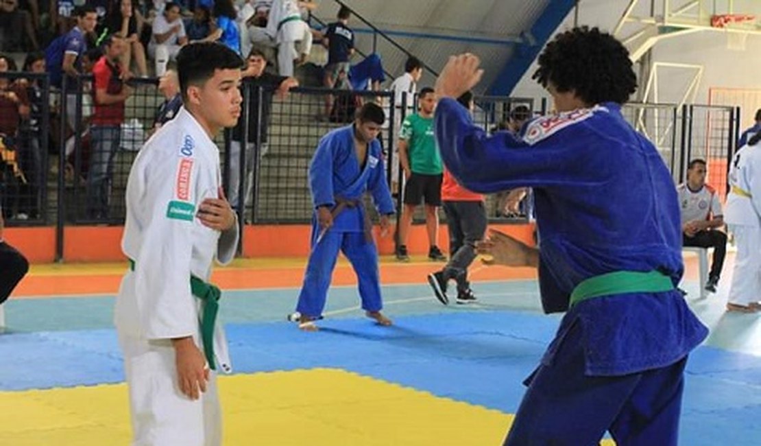 Instituto Andrade é medalhista no Jeal e garante vaga para os Jogos Escolares da Juventude, em SC