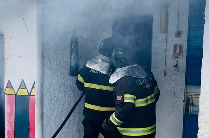 VÍDEO: Incêndio atinge escola em São Sebastião durante a noite da quarta (30)