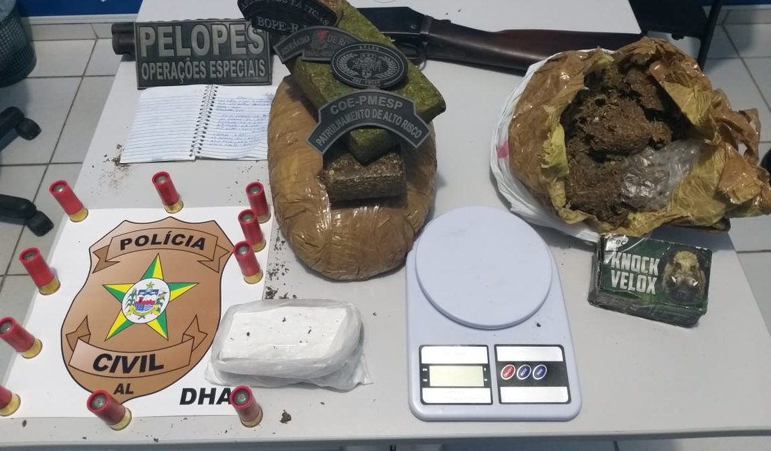 Dupla é presa por tráfico de drogas na zona rural de Arapiraca