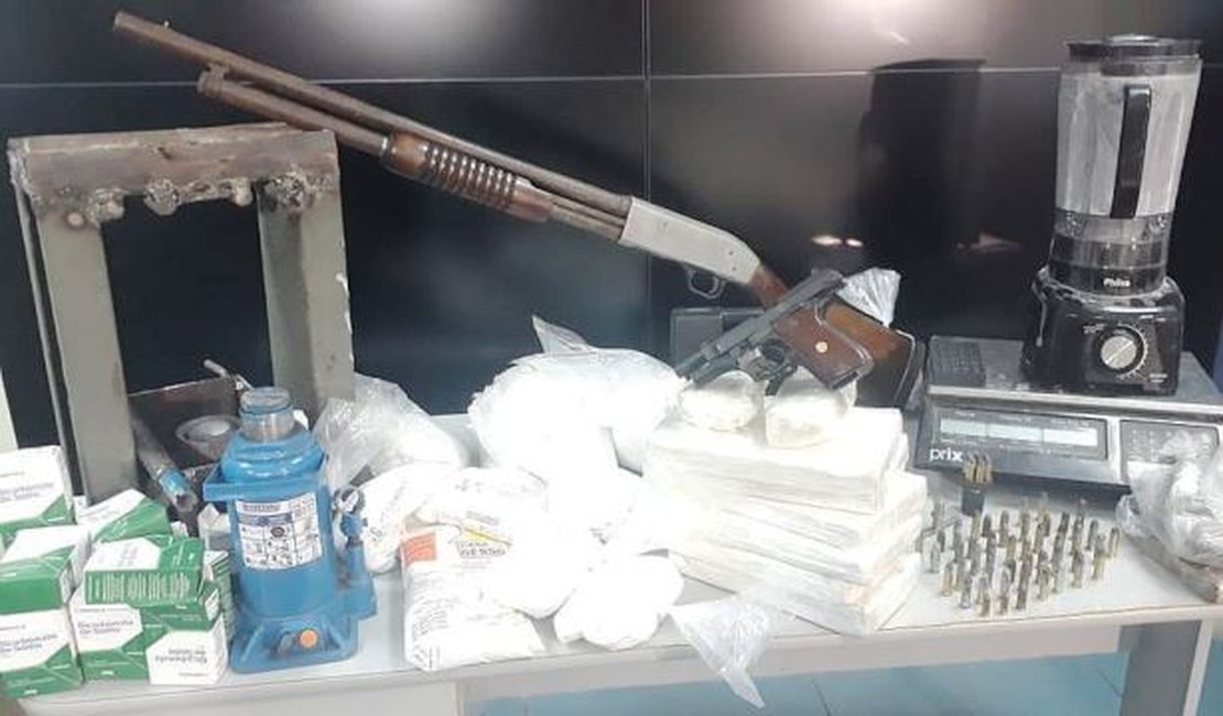 Operação desarticula laboratório de refino de pasta base de cocaína em Rio Largo