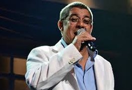 Zeca Pagodinho é condenado a três anos por fraude em contratos
