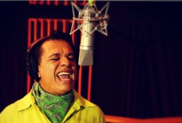 Músico mexicano Juan Gabriel morre nos EUA aos 66 anos