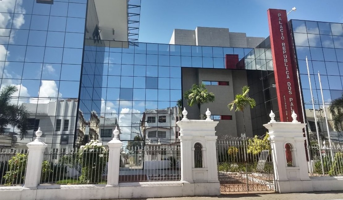 Governo de Alagoas muda o comando de cinco secretarias estaduais