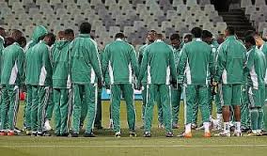 Jogadores rebelados impedem embarque da Nigéria para o Brasil