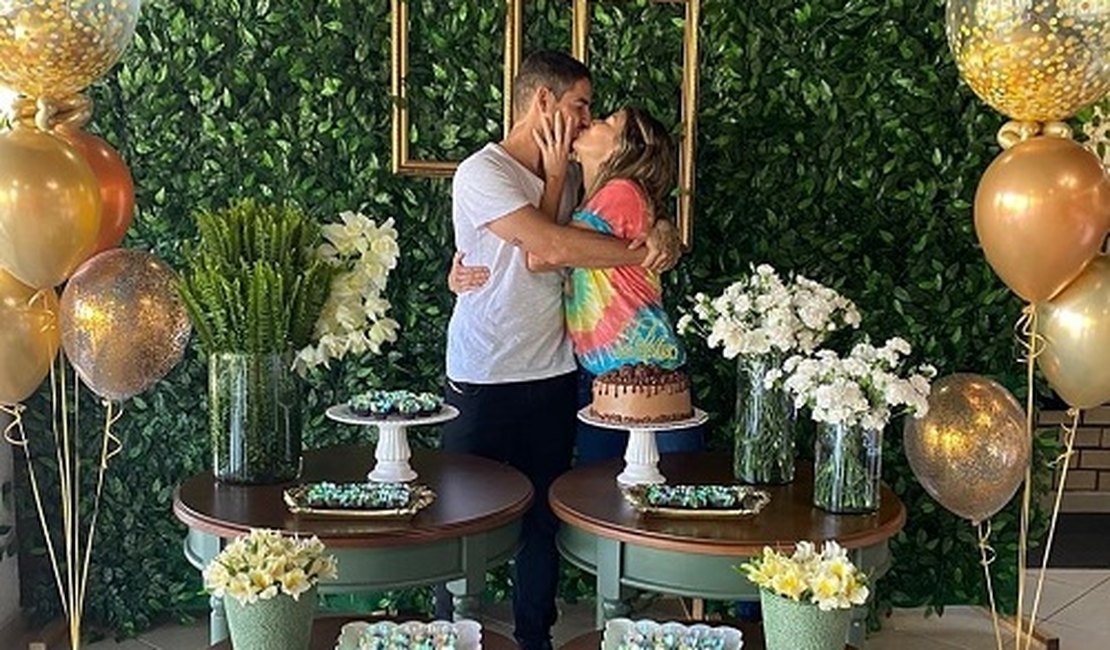 Rebeca Abravanel surpreende Pato com festa de aniversário surpresa: “Muito orgulho”