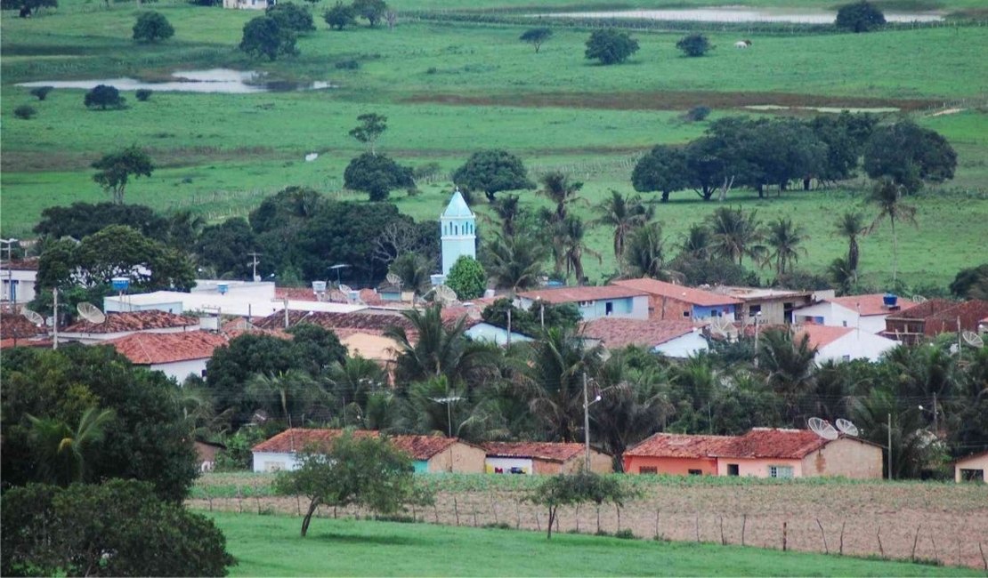 Criminosos invadem e furtam objetos de igreja católica no Agreste de Alagoas