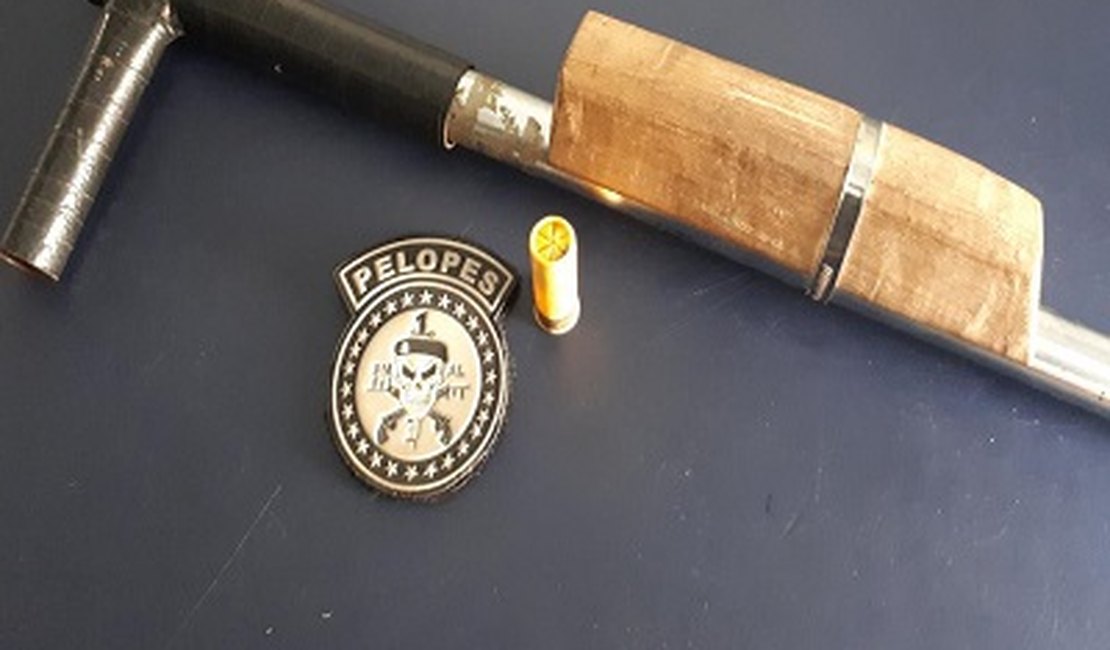 Pelopes prende foragido da Justiça com arma de fogo artesanal em Joaquim Gomes