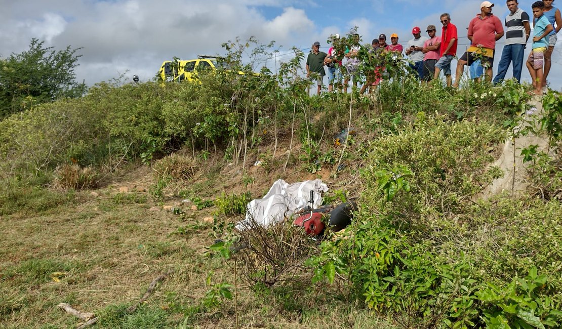 Marchante perde controle da direção e morre em acidente de moto, em Girau do Ponciano