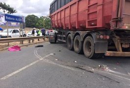 Mulher vítima de atropelamento por carreta morre no HE do Agreste, em Arapiraca