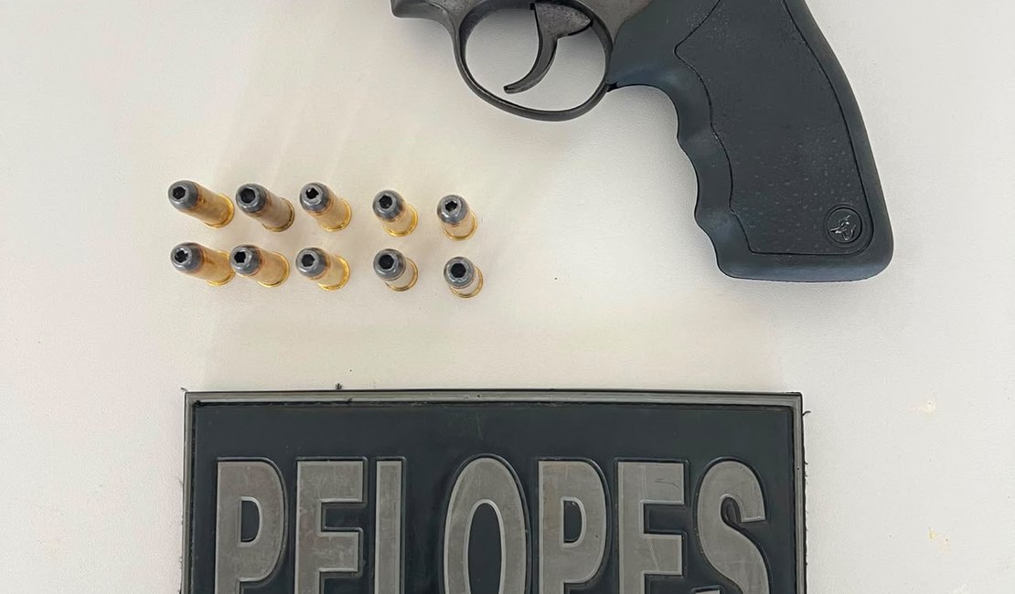 Caminhoneiro é preso por posse irregular de arma de fogo durante ação da PM em Arapiraca