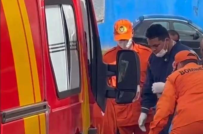 Trabalhador morre após choque elétrico e queda de andaime em Maceió