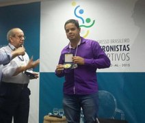 Presidente do ASA recebe comenda Mauro Pinheiro em Congresso de Cronistas Esportivos