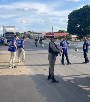 Sefaz segue com fiscalizações de caminhões de cargas no interior de Alagoas