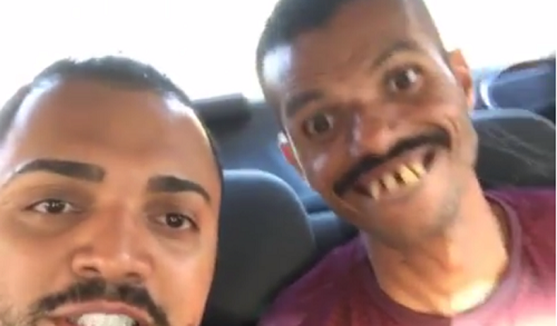 Tirullipa grava com ‘Papa Capim’ em Maceió para programa do Rodrigo Faro