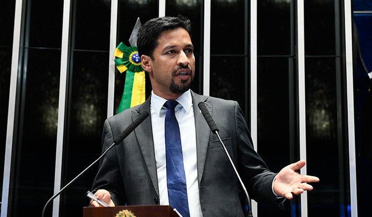 De olho na Prefeitura, Rodrigo Cunha deixa domicílio eleitoral em Arapiraca e passa a votar em Maceió