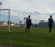 Sem Dida, goleiro Alexandre treina com o ASA