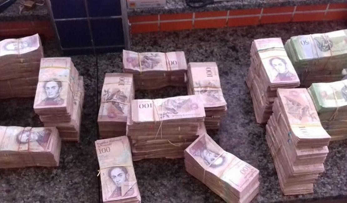 Alagoano é preso em ônibus no Ceará com 1 milhão em moeda venezuelana