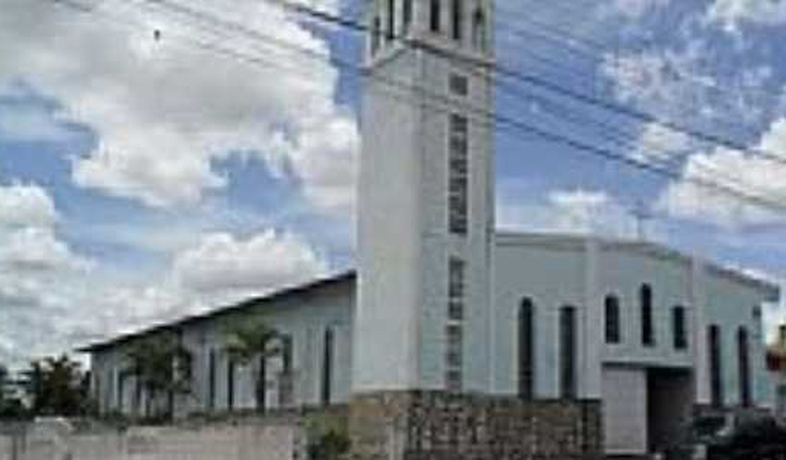 Mulher tem quase R$ 2 mil roubados em Feira Grande