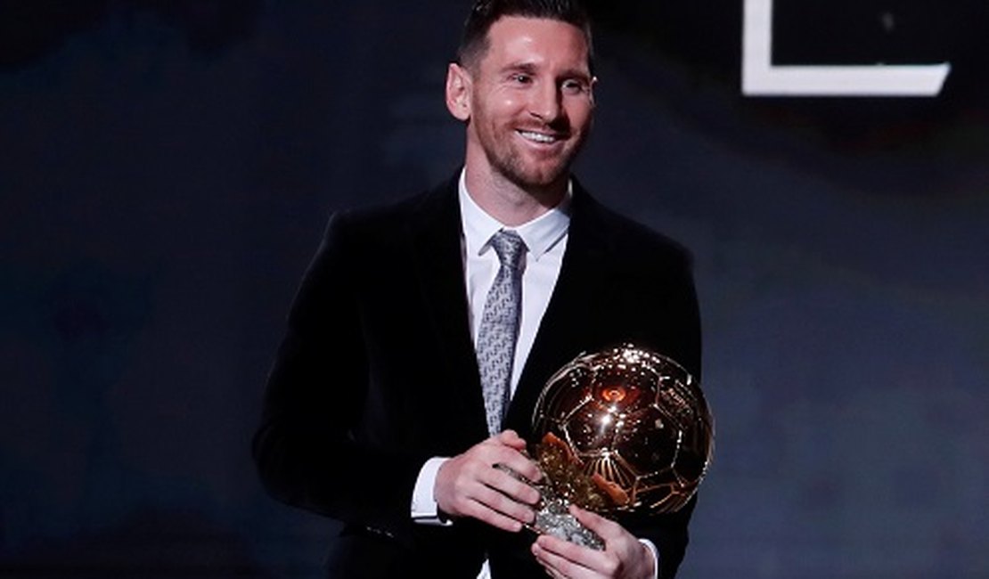 Messi conquista Bola de Ouro pela sexta vez