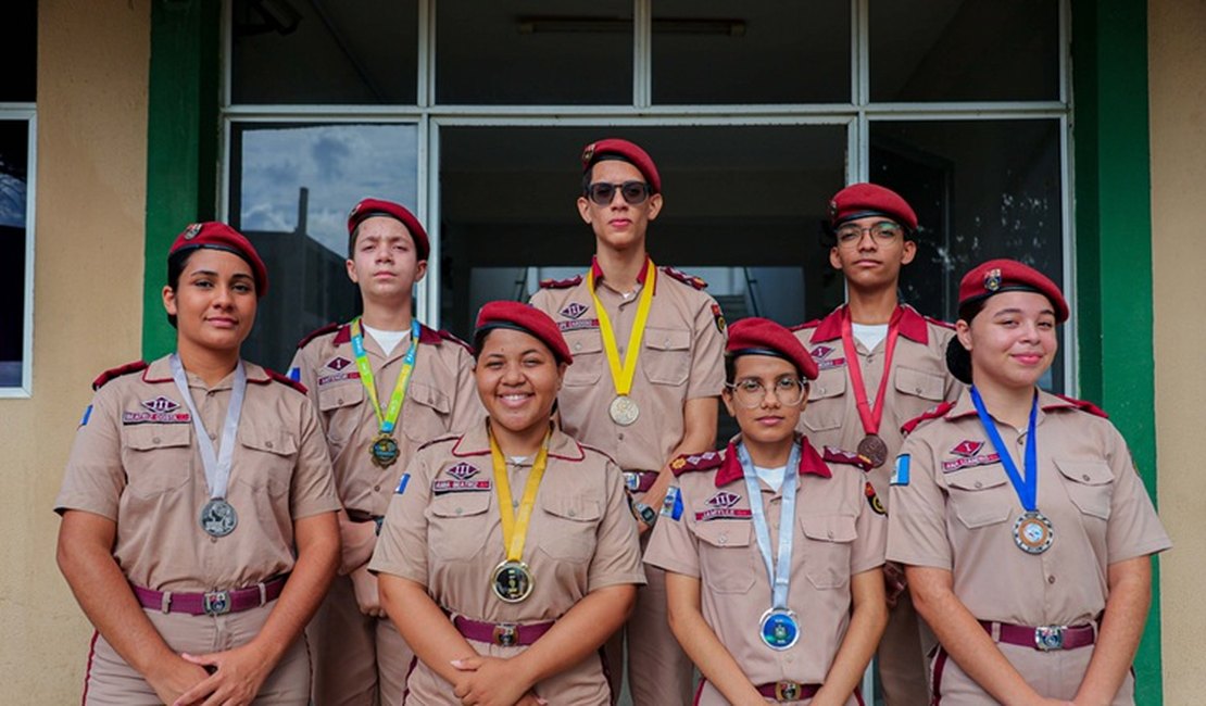 Alunos do Colégio Tiradentes conquistam 28 medalhas nas olimpíadas Nacional de Ciências e Alagoana de Química