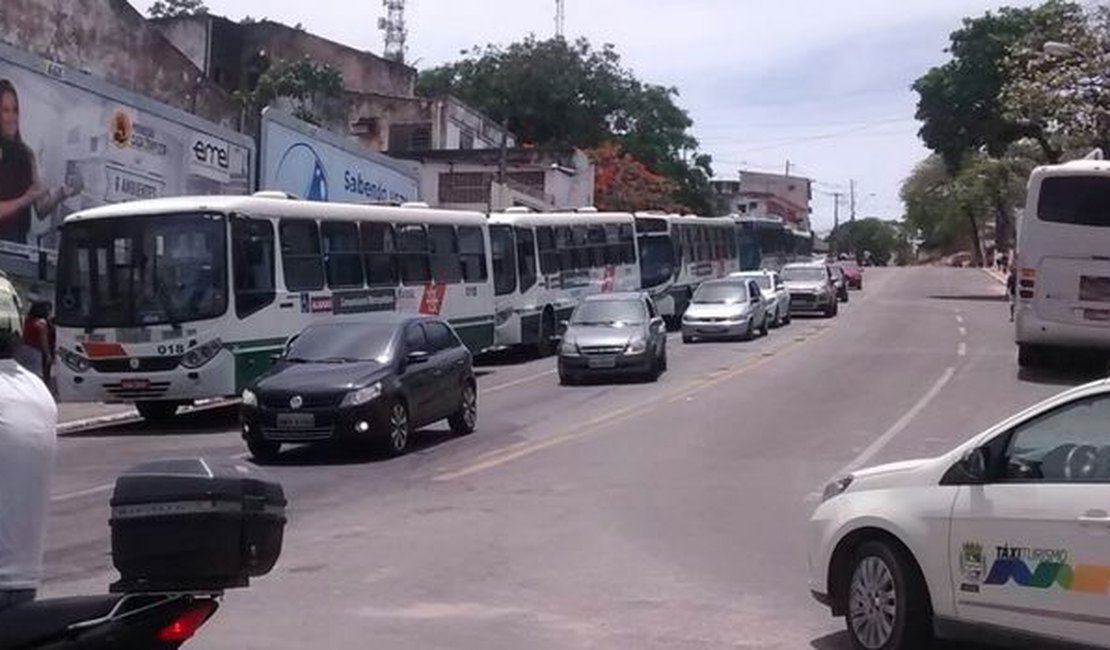 Rodoviários anunciam nova paralisação dos ônibus em Maceió contra reformas do Governo
