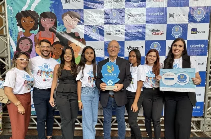 Prefeito Ronaldo Lopes recebe Selo Unicef por avanços nas políticas